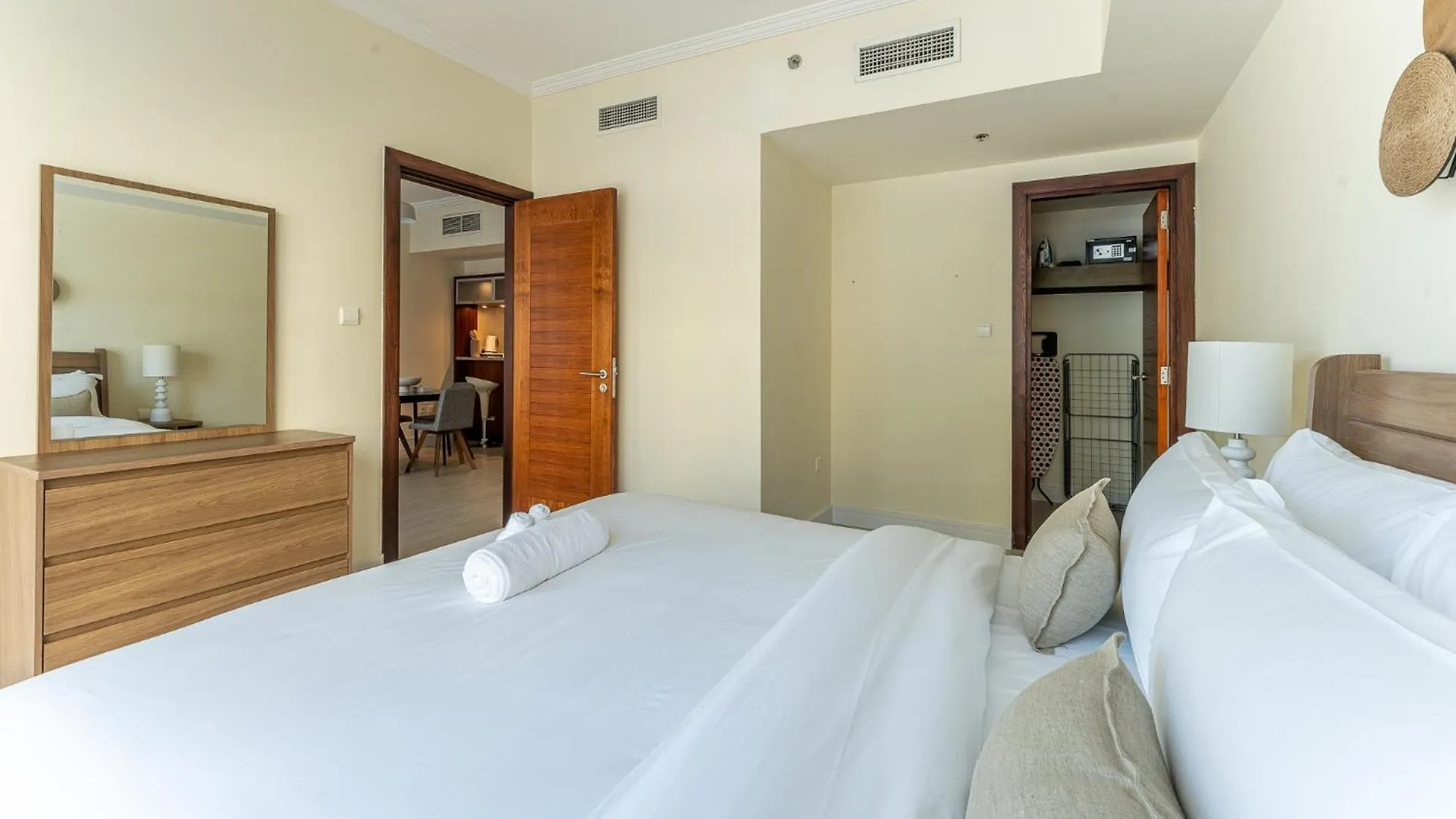 Havn - 1 Bed In Dubai Marina, 5Mins Walk To Jbr Apartment 0*,  United Arab Emirates